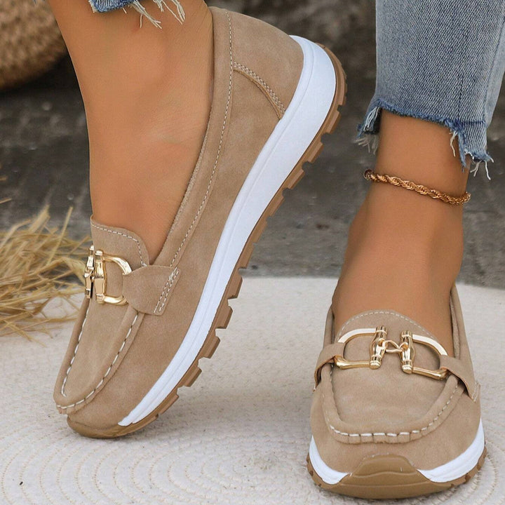 Donna | Chic Buckle Loafers
