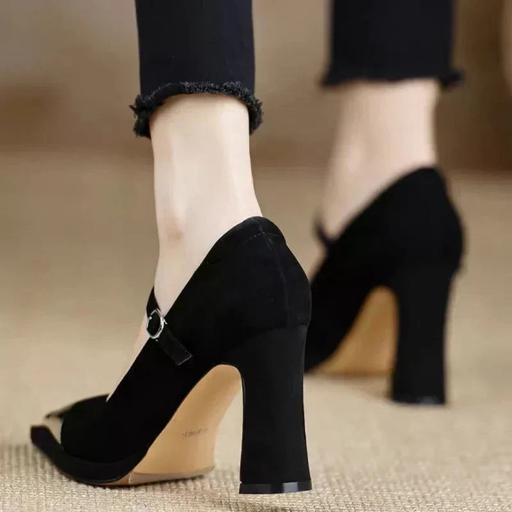 Mora | Elegant Pumps